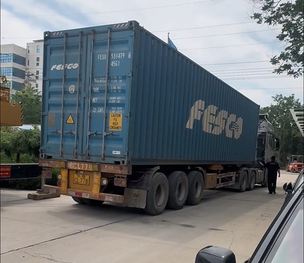 深耕俄羅斯市場(chǎng)—金鋒鋸業(yè)再獲帶鋸床批量訂單